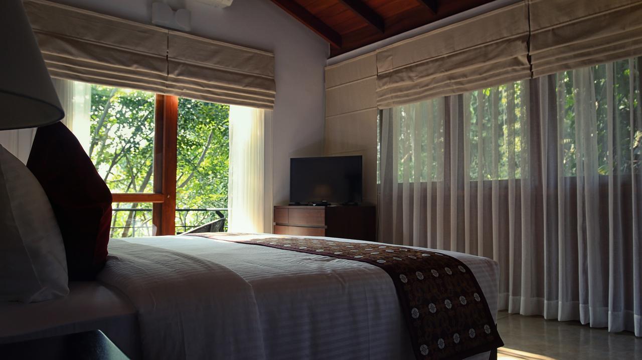 Kings Pavilion Luxury Hotel Kandy Exteriör bild