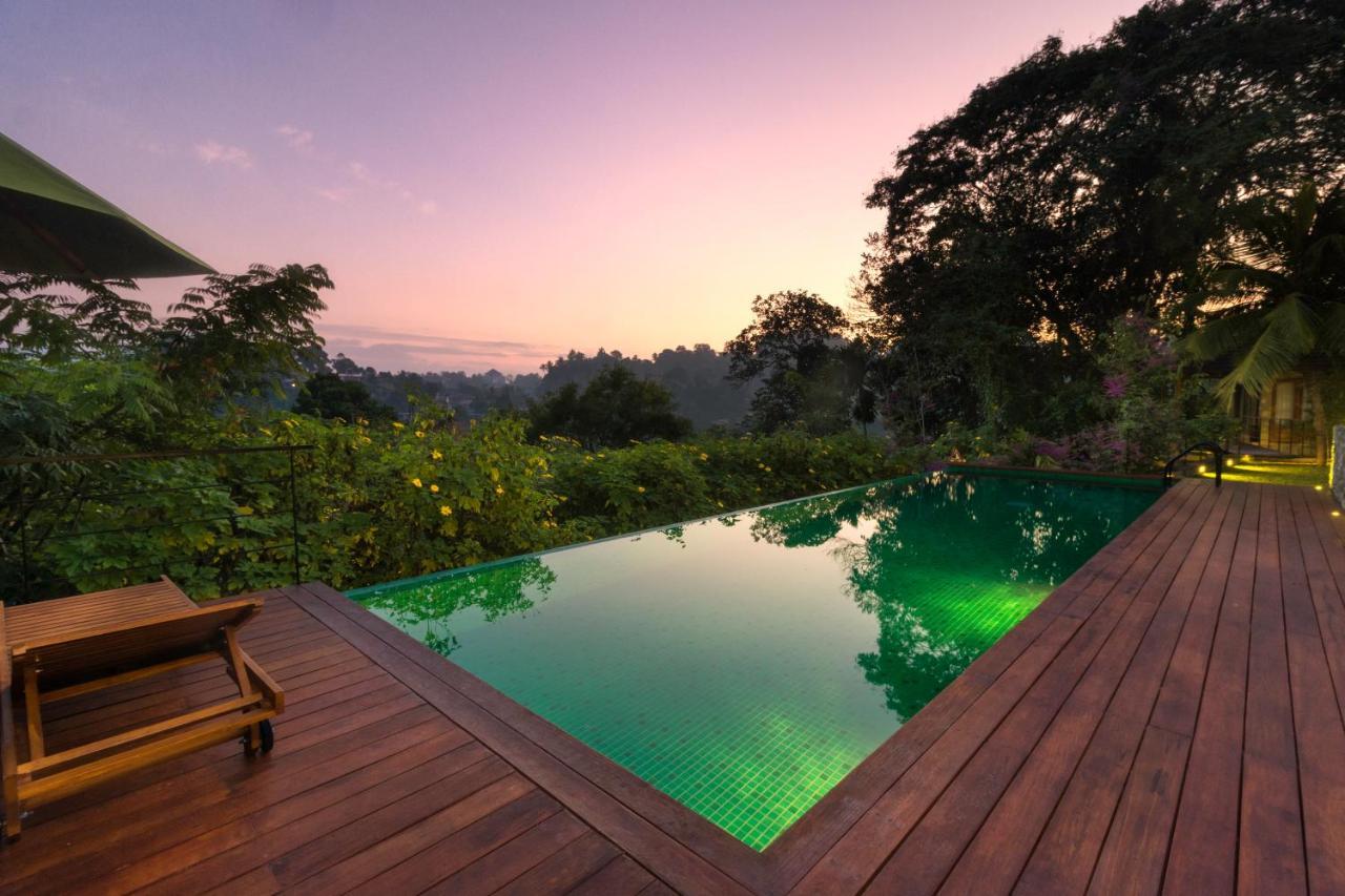 Kings Pavilion Luxury Hotel Kandy Exteriör bild