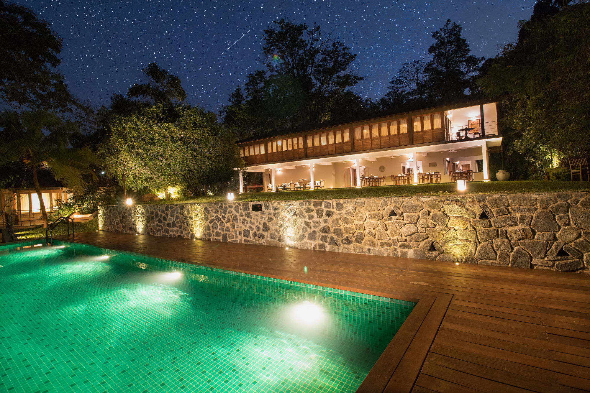 Kings Pavilion Luxury Hotel Kandy Exteriör bild