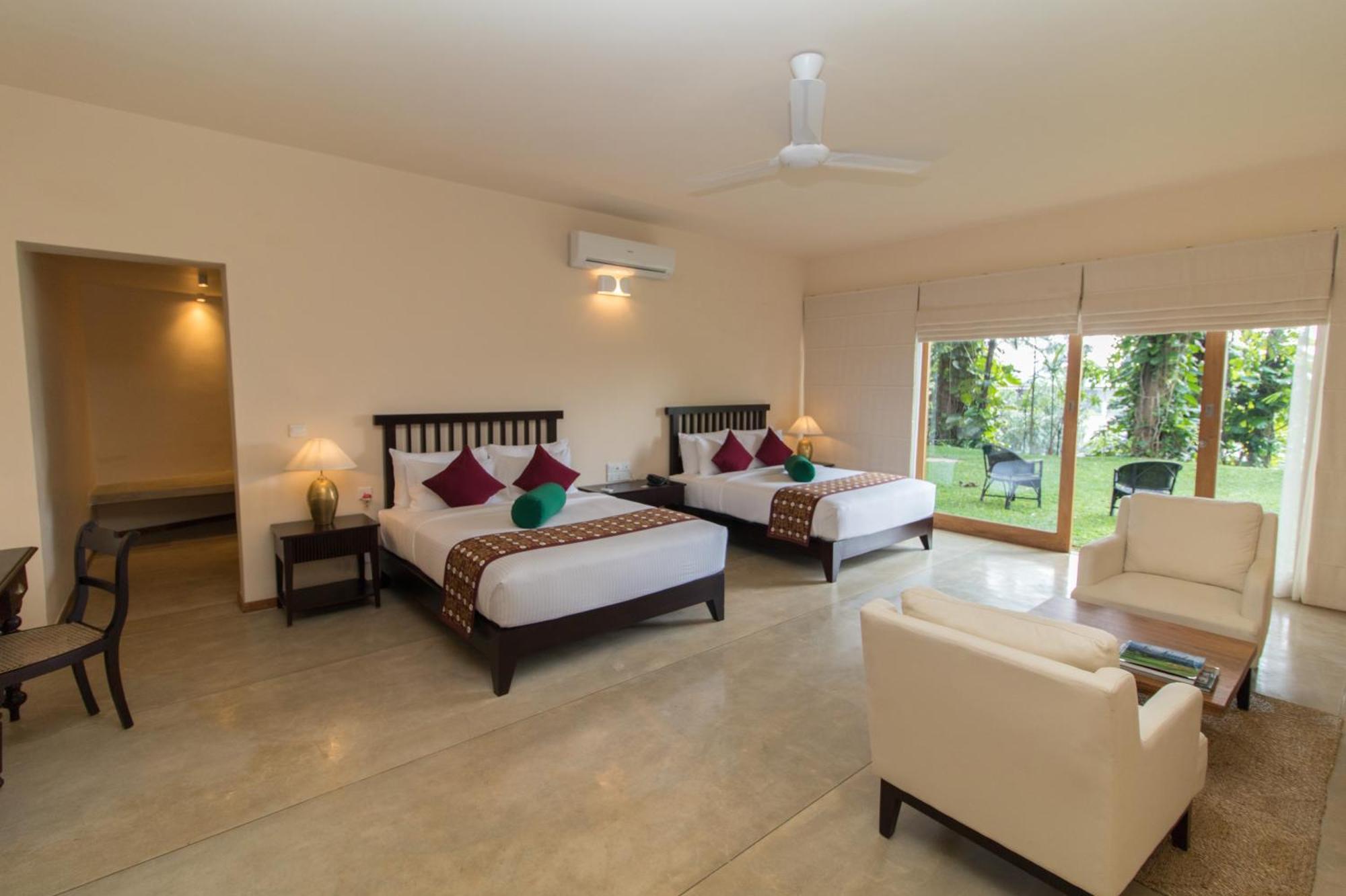 Kings Pavilion Luxury Hotel Kandy Exteriör bild