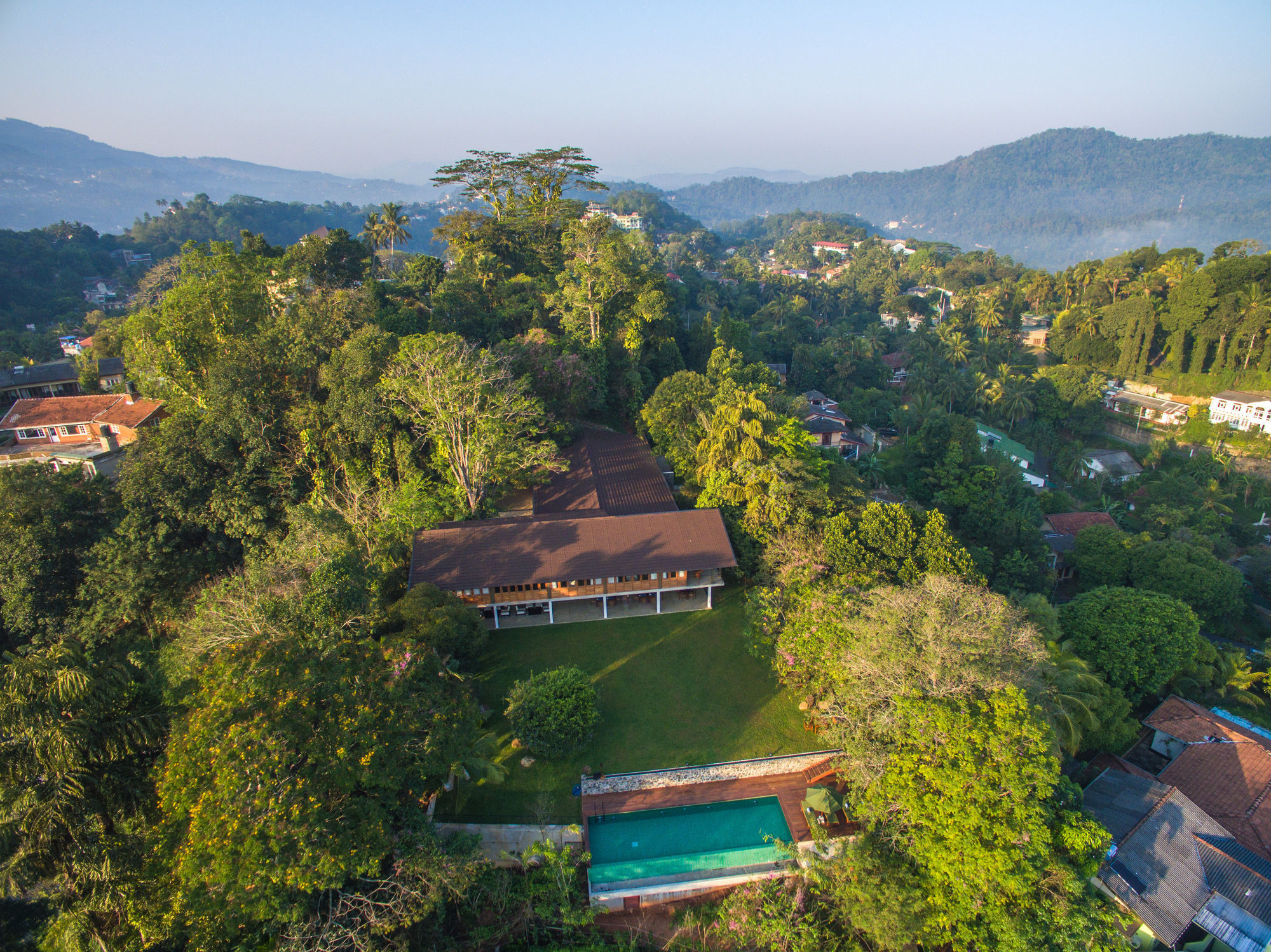 Kings Pavilion Luxury Hotel Kandy Exteriör bild