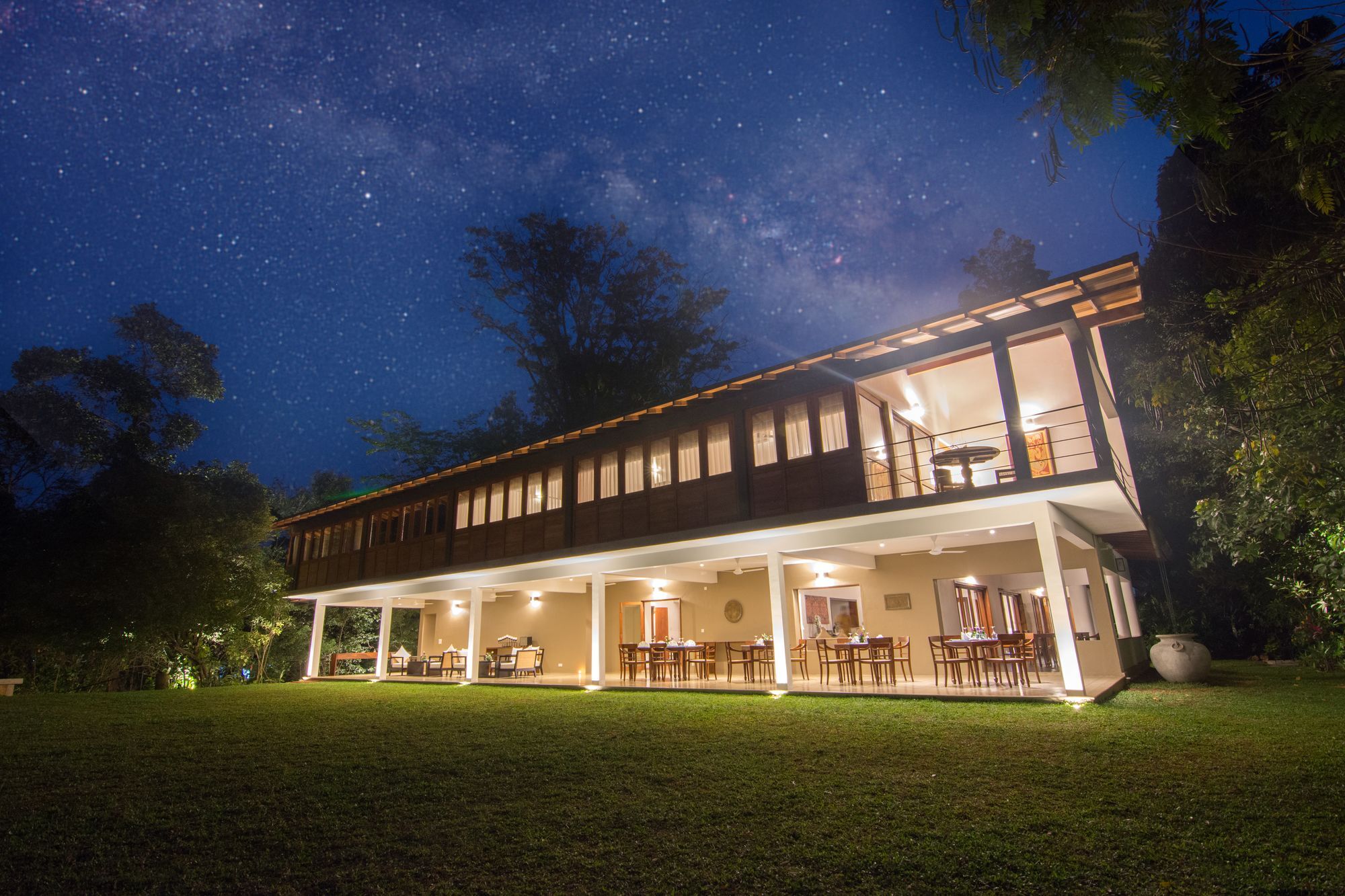 Kings Pavilion Luxury Hotel Kandy Exteriör bild